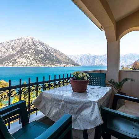 La Castagna Apartments Kotor Eksteriør billede